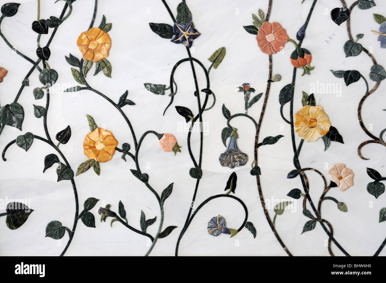 Decorazione su parete in Moschea Sheikh Zayed, Abu Dhabi, Emirati Arabi Uniti Foto Stock