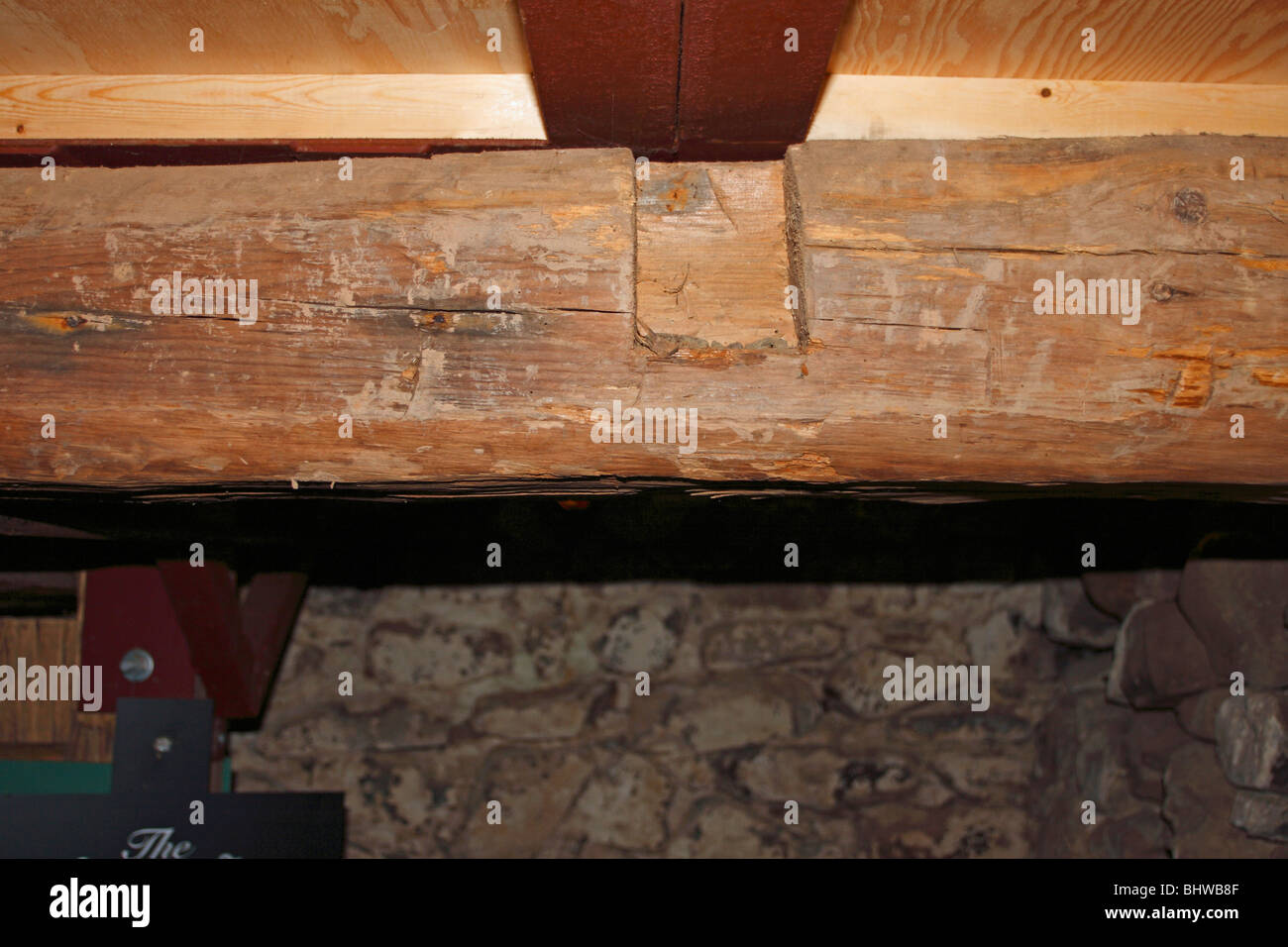 Mano travi squadrate da log in il Sinclair Inn in Annapolis Royal Nova Scotia Canada Foto Stock
