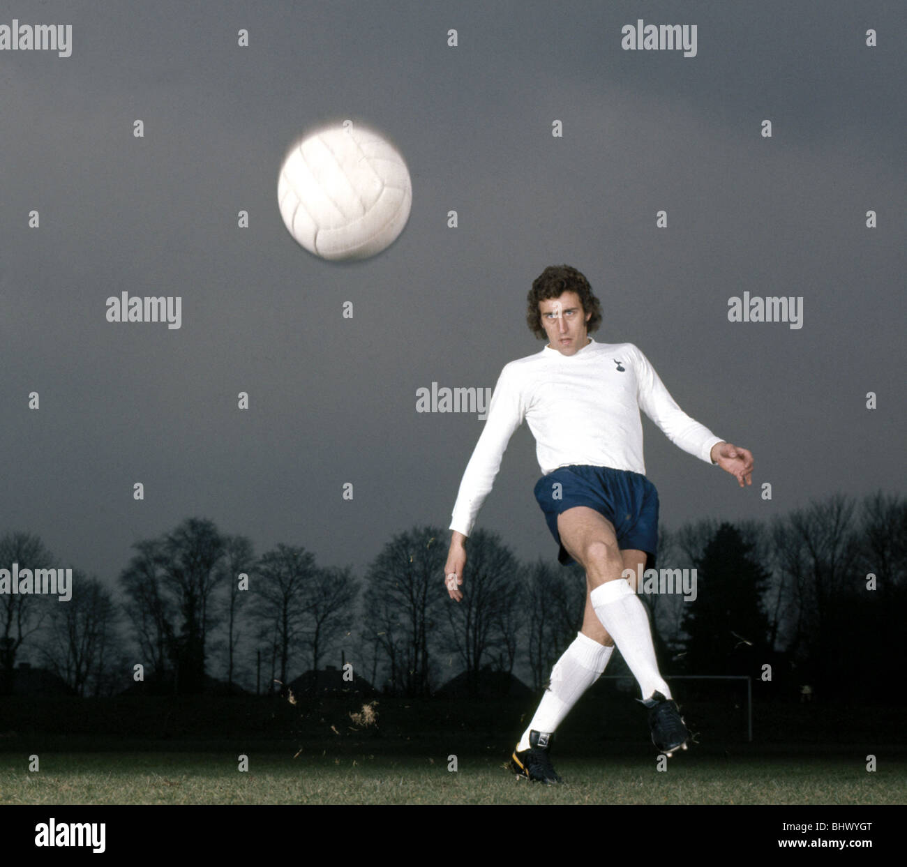 Tottenham Hotspur calciatore Martin Chivers in formazione circa 1972 Foto Stock