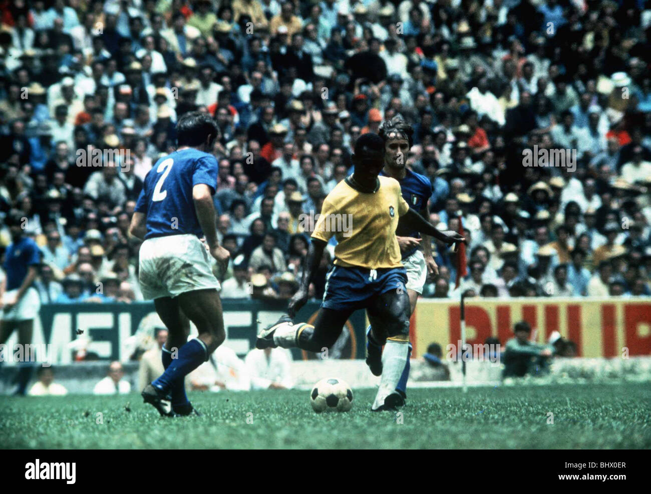 Football World Cup Final 1970 Brasile 4 Italia 1 in Città del Messico Pele giocando per il Brasile Messico Foto Stock