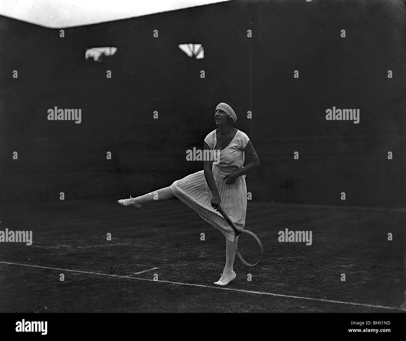 Mlle Suzanne Lenglen in Inghilterra tutti i campionati di tennis a Wimbledon Foto Stock