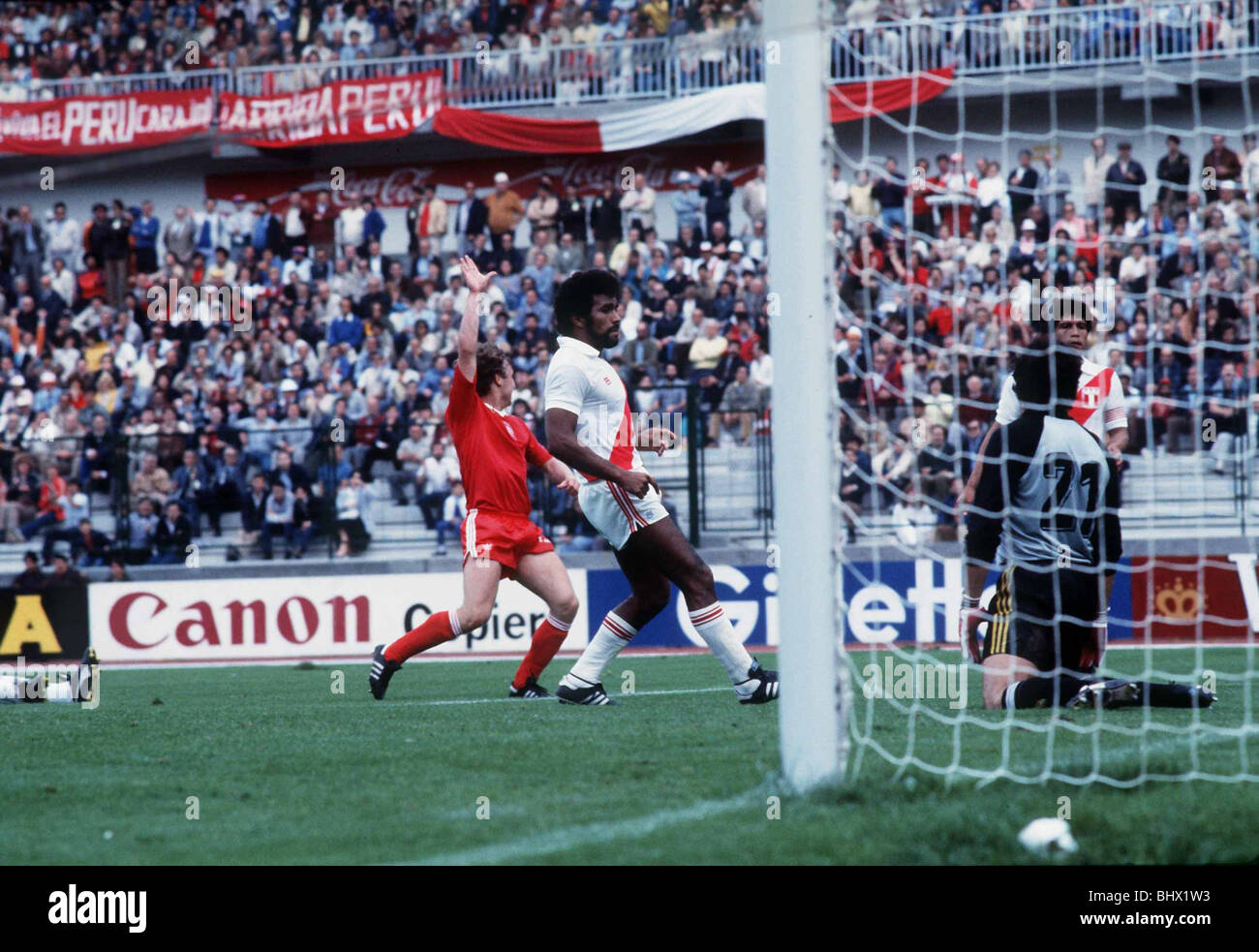 Perù 1 Polonia 5 World Cup 1982 gruppo 1 Zbigniew Boniek punteggi Foto Stock
