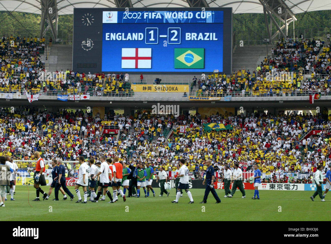 Il calcio Giugno 2002 FIFA World Cup Korea/Giappone Inghilterra v Brasile- Shizouka Stadium-Shizouka-Giappone il punteggio finale Foto Stock