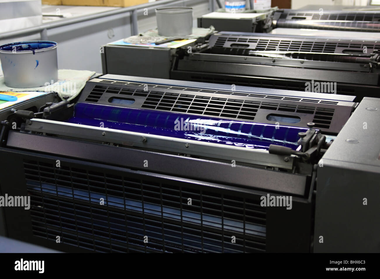 La stampa di diverse macchine offset e attrezzature poligrafica Foto Stock