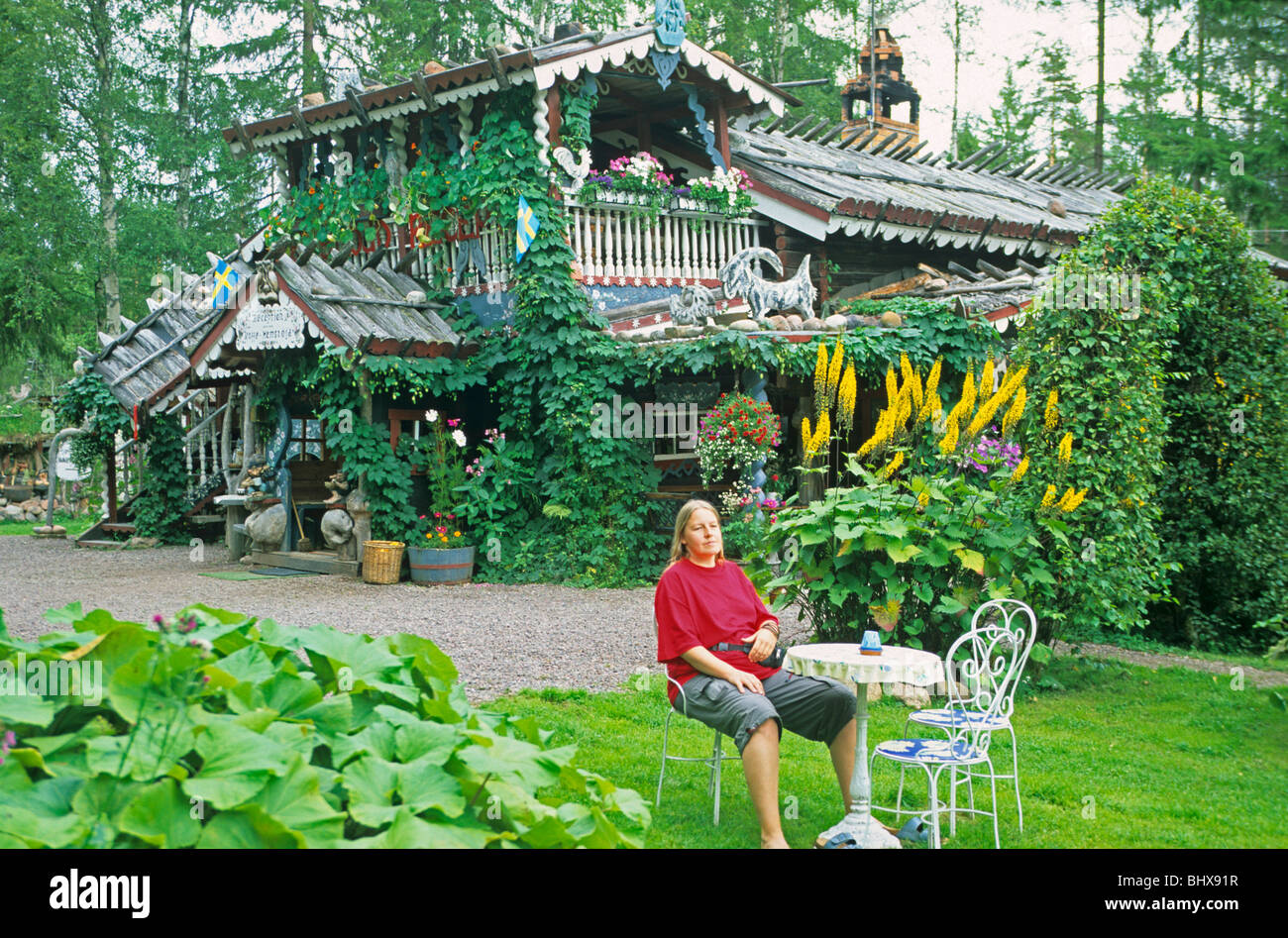 Ristorante con giardino Valbackens Stugby nei pressi di Mora in Svezia meridionale Foto Stock