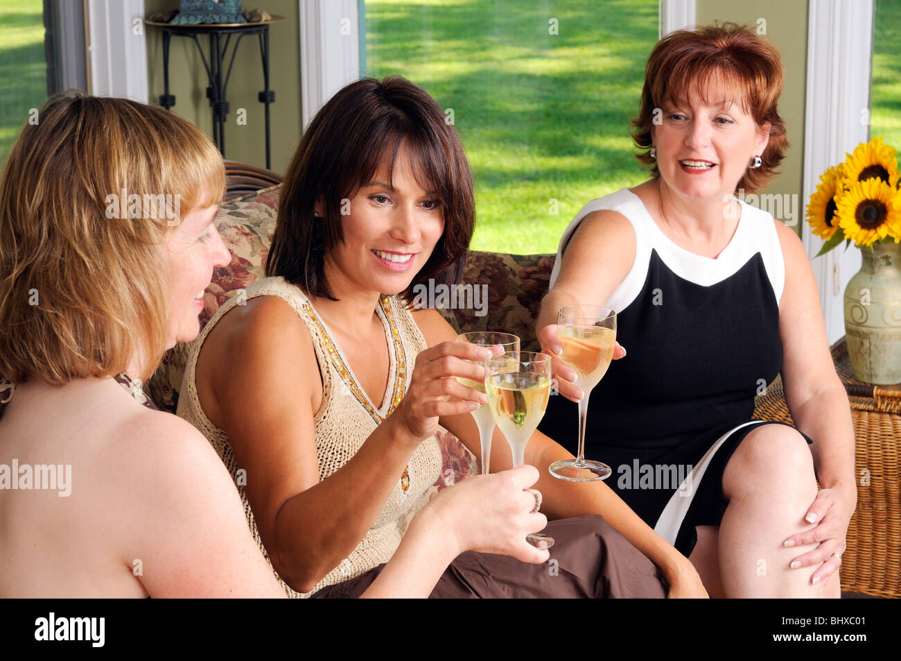 Tre Età media delle donne Foto Stock