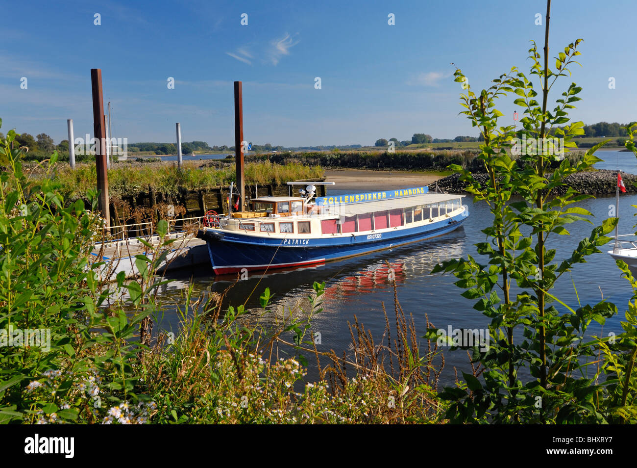 Lancio a Zollenspieker stazione dei traghetti in Kirchwerder, Amburgo, Germania, Europa Foto Stock