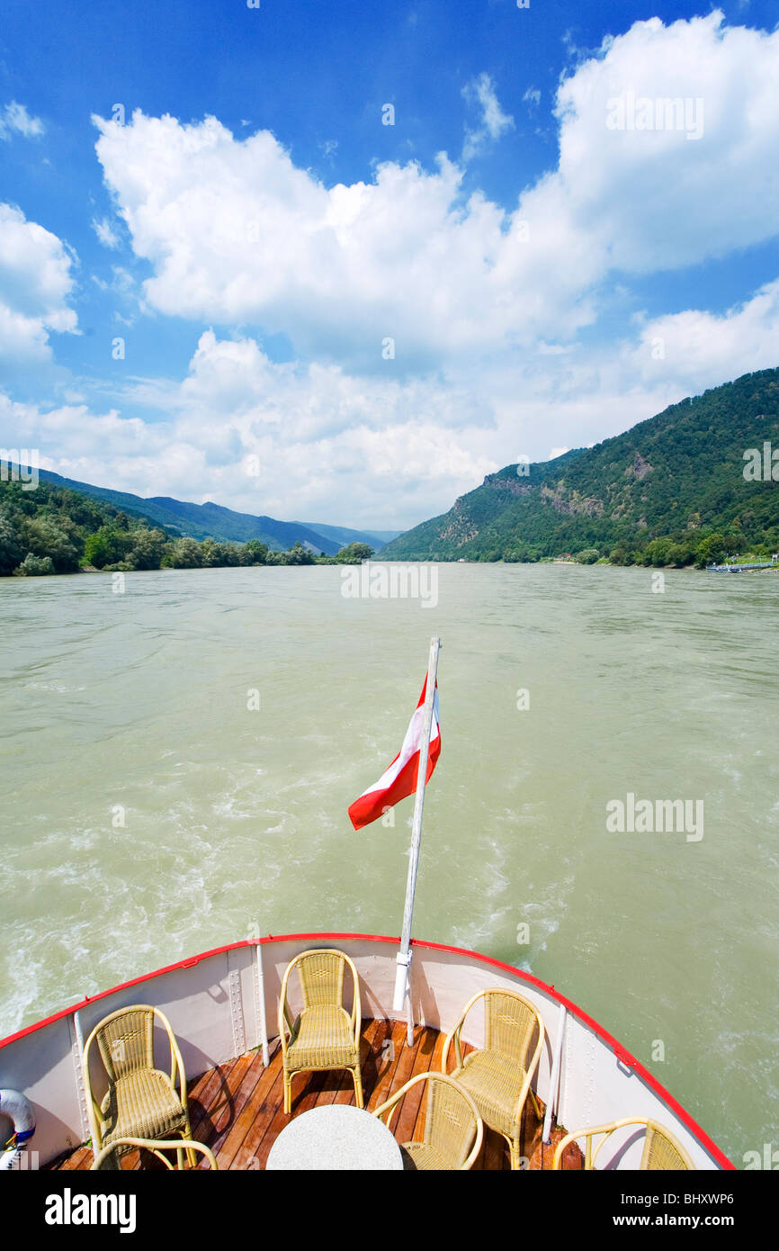 Nave passeggeri sul Danubio nella Wachau Foto Stock