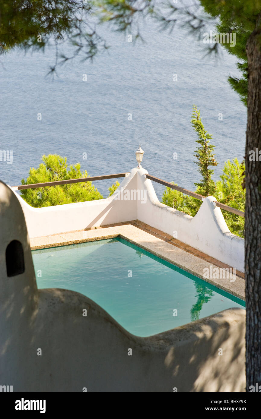 La piscina sul tetto di una villa vicino a Canyamel Maiorca in Spagna Foto Stock