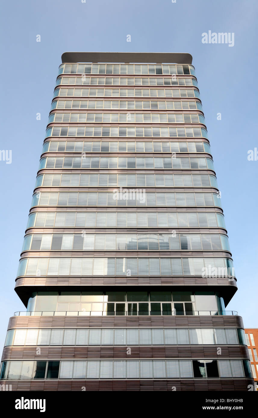 Astra Tower edificio per uffici a St. Pauli, Amburgo, Germania, Europa Foto Stock