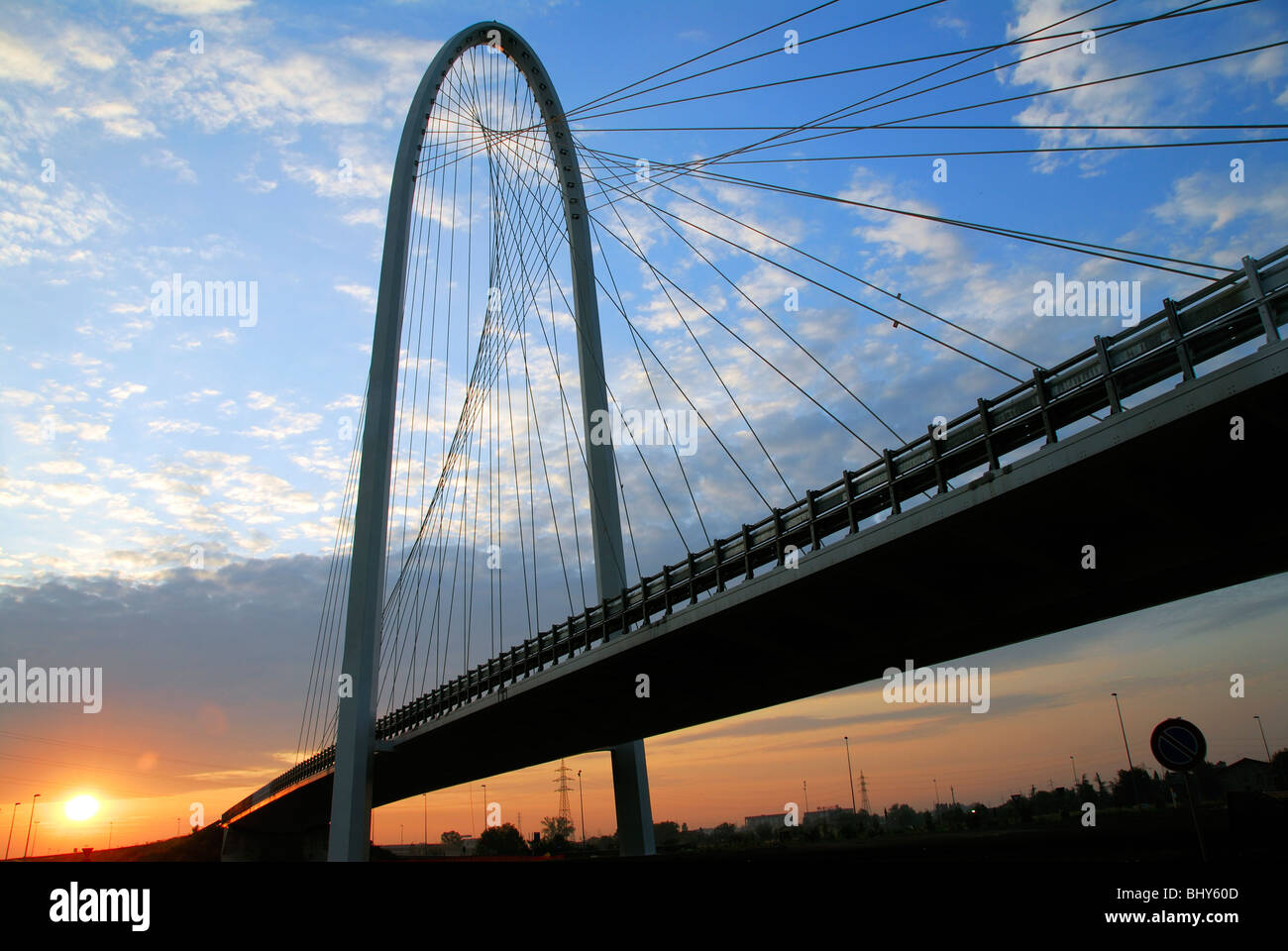 L'Italia, Emilia Romagna, Reggio Emilia, austostrada del sole (autostrada), Santiago Calatrava bridge Foto Stock