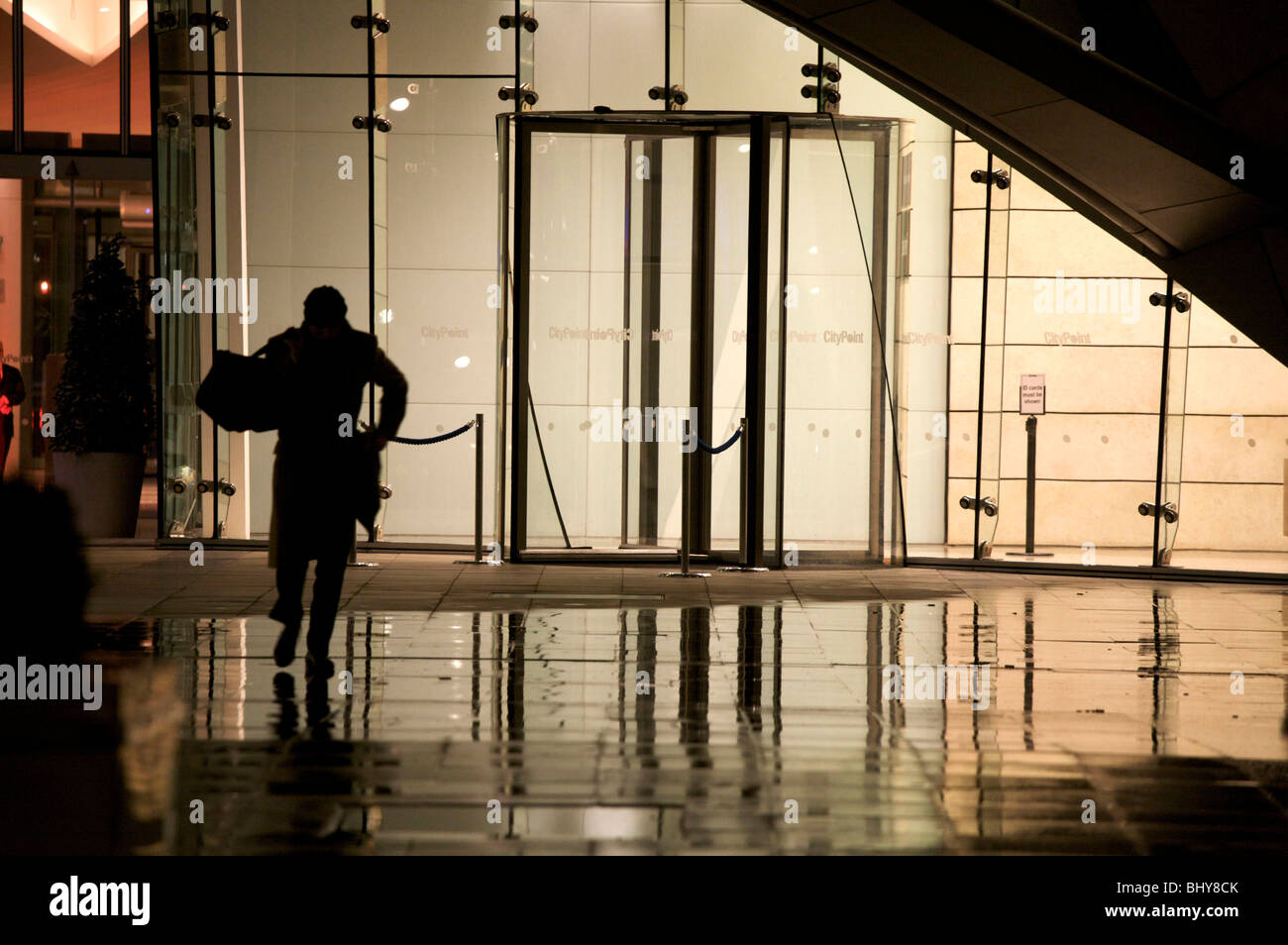 Tarda Notte di lavoro , città di Londra Foto Stock