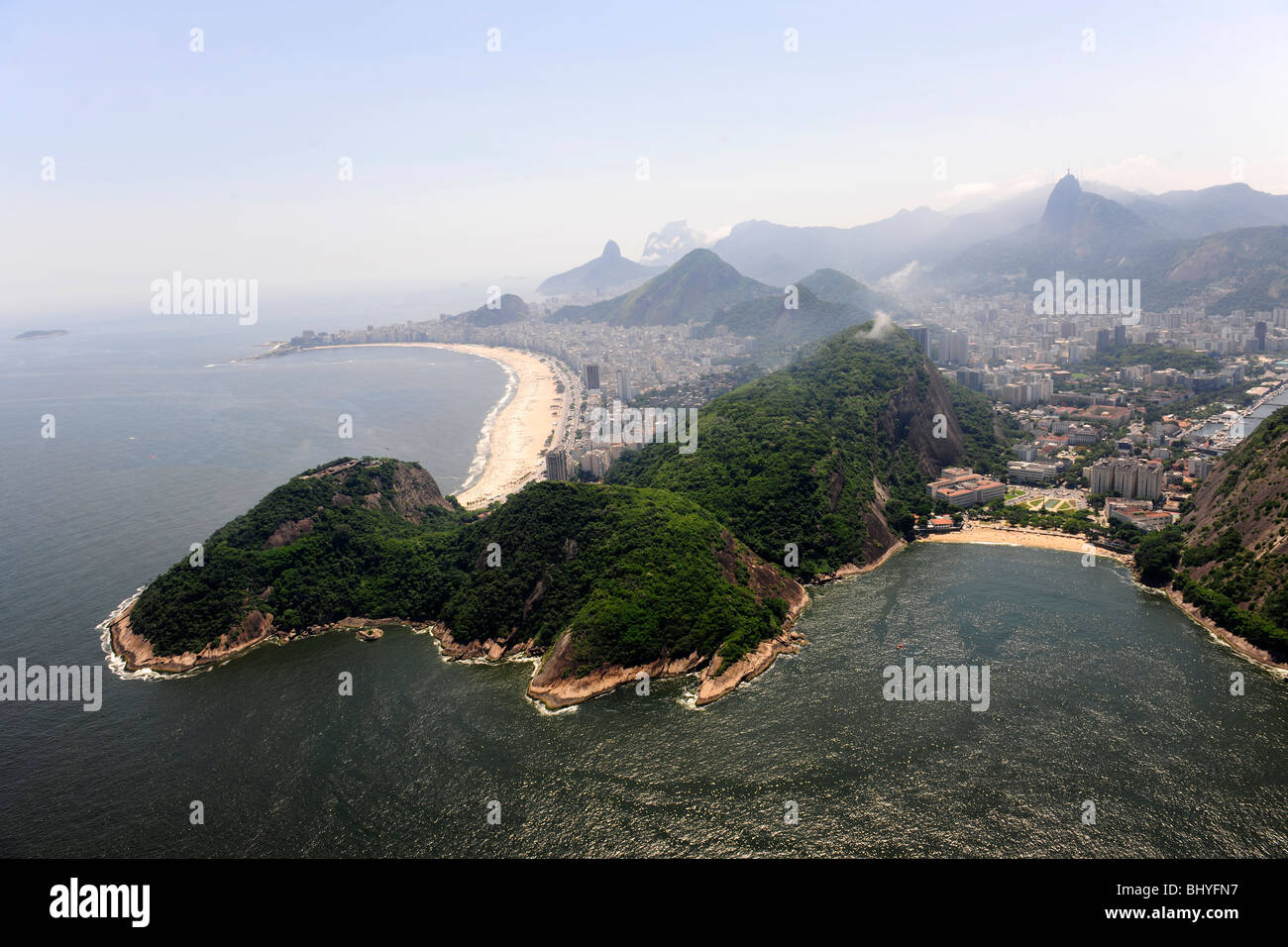 Rio de Janeiro, Praia Vermelha e spiaggia di Copacabana, vista aerea Foto Stock