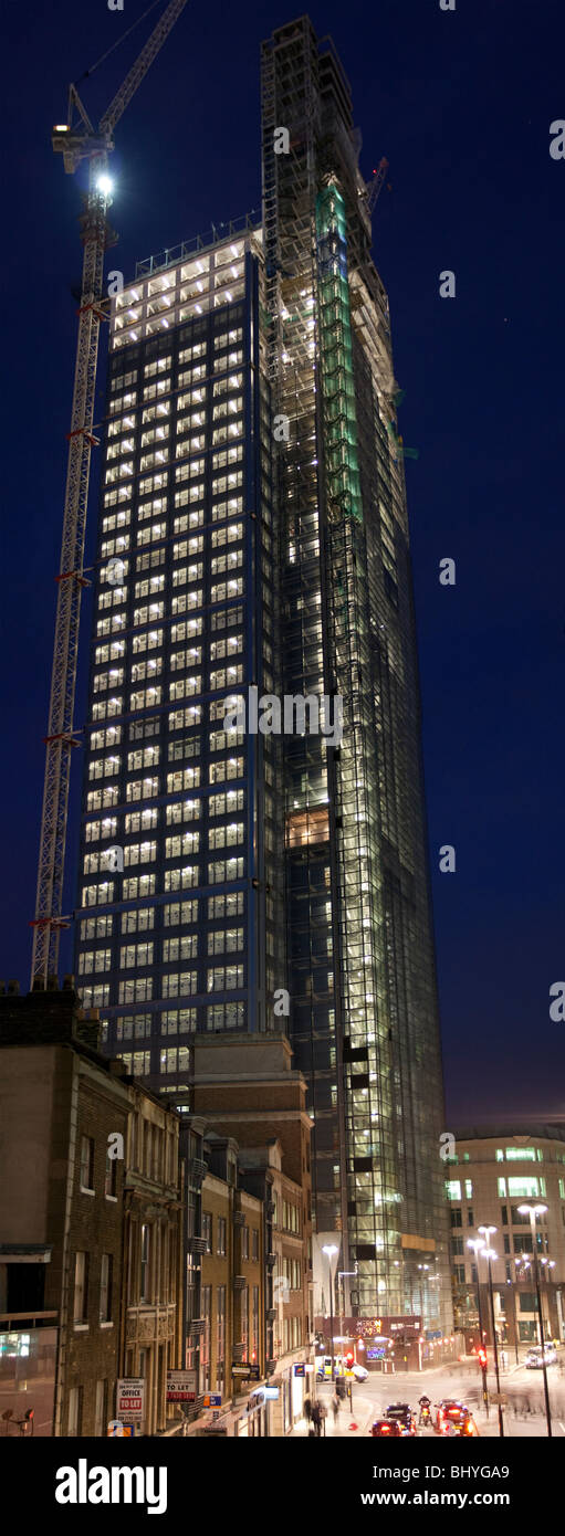 Heron Tower (110 Bishopsgate) in costruzione nella città di Londra Foto Stock