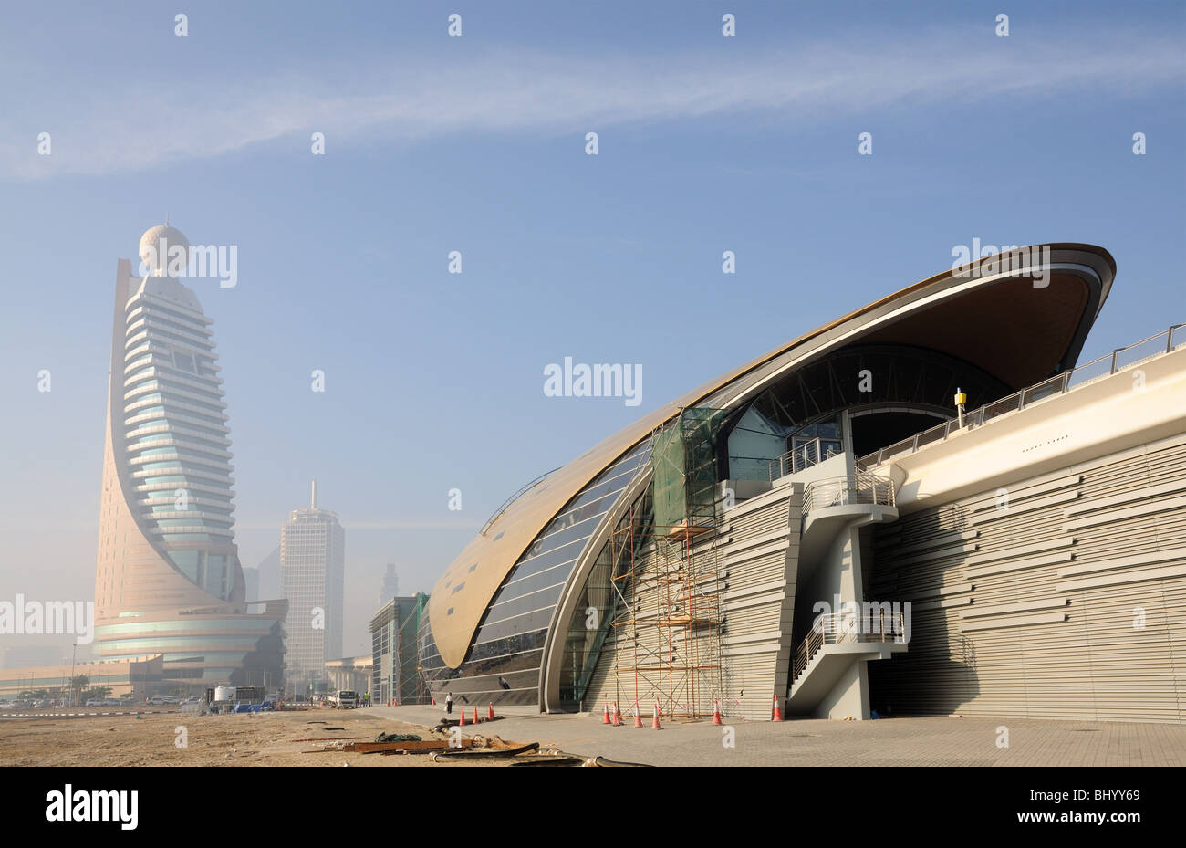 Stazione della metropolitana a Dubai, Emirati Arabi Uniti Foto Stock