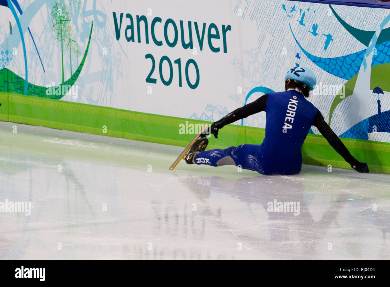 Competere nel breve pista di pattinaggio di velocità a 2010 Giochi Olimpici invernali di Vancouver, British Columbia Foto Stock