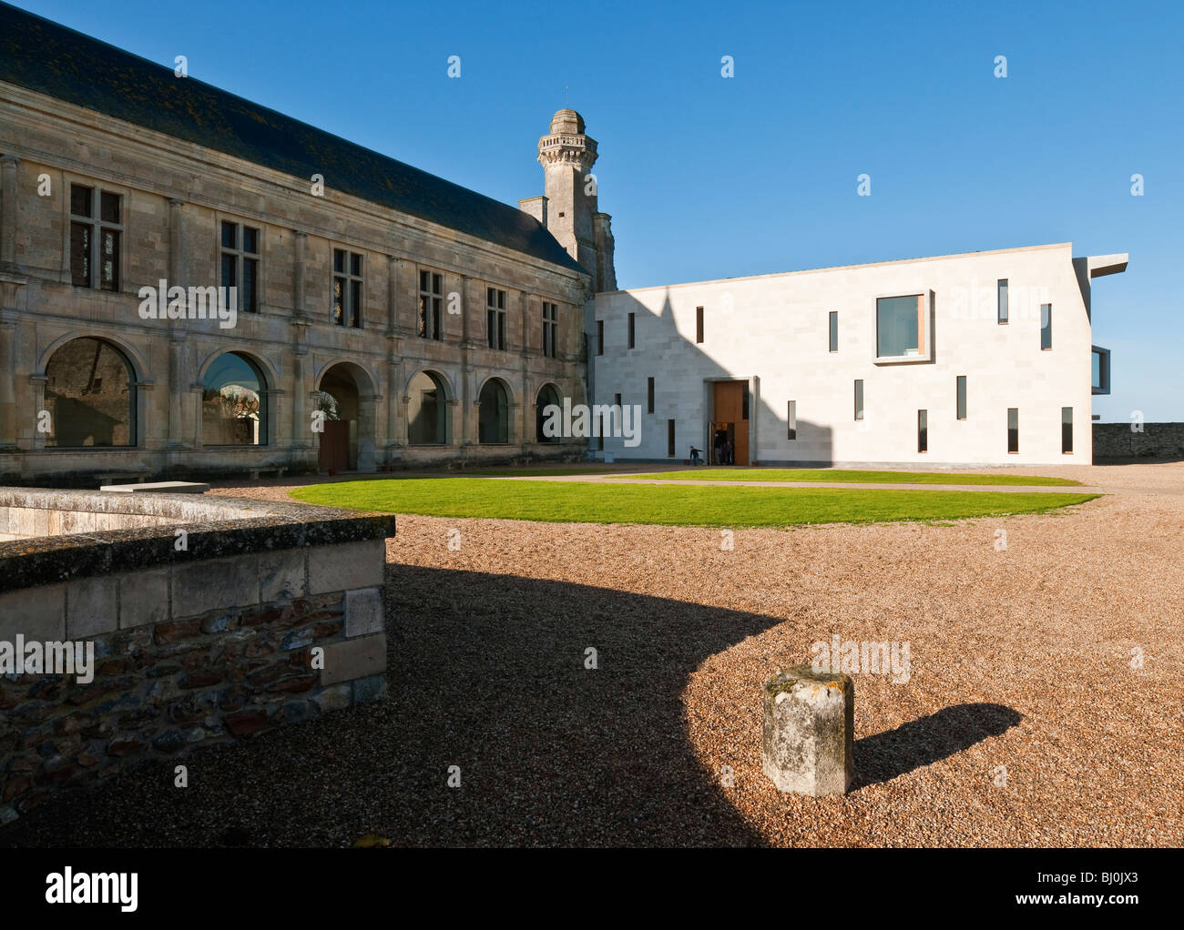 Nuovo e moderno museo di archeologia edificio, Le Grand-Pressigny, sud-Touraine, Francia. Foto Stock