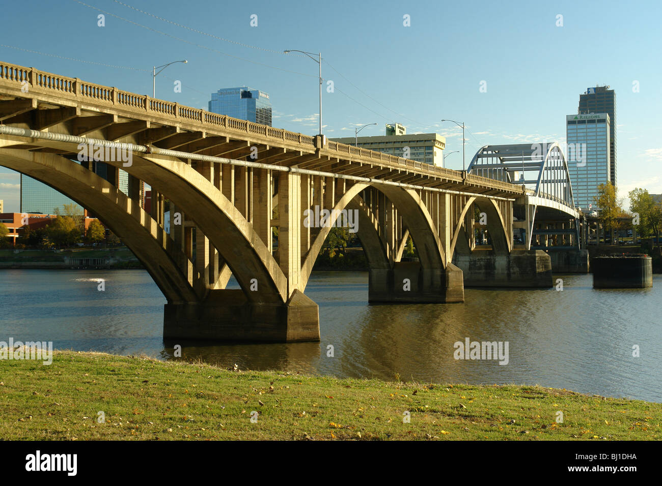 Little Rock, AR, Arkansas, Arkansas River, skyline del centro, bridge Foto Stock
