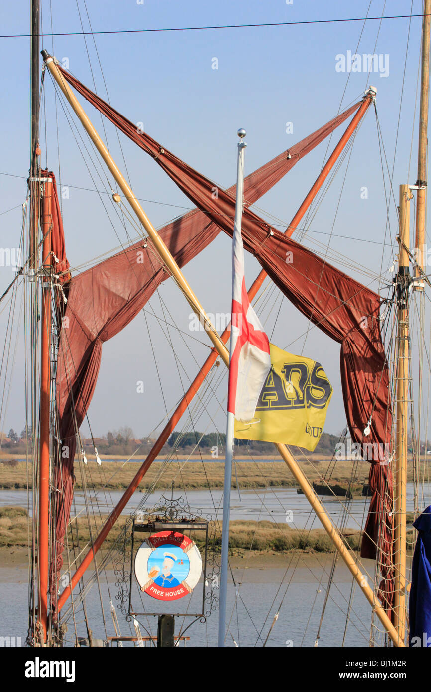 Il Quayside Maldon Essex Thames chiatte a vela England Regno unito Gb Foto Stock