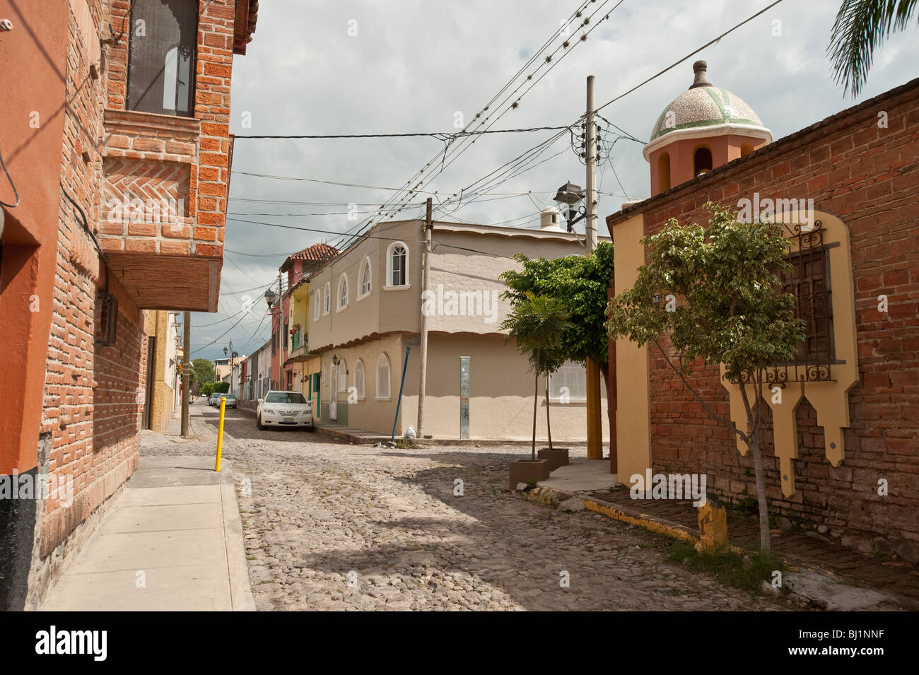 La città di Ajijic sul lago Chapala, Jalisco, Messico, America del Nord Foto Stock