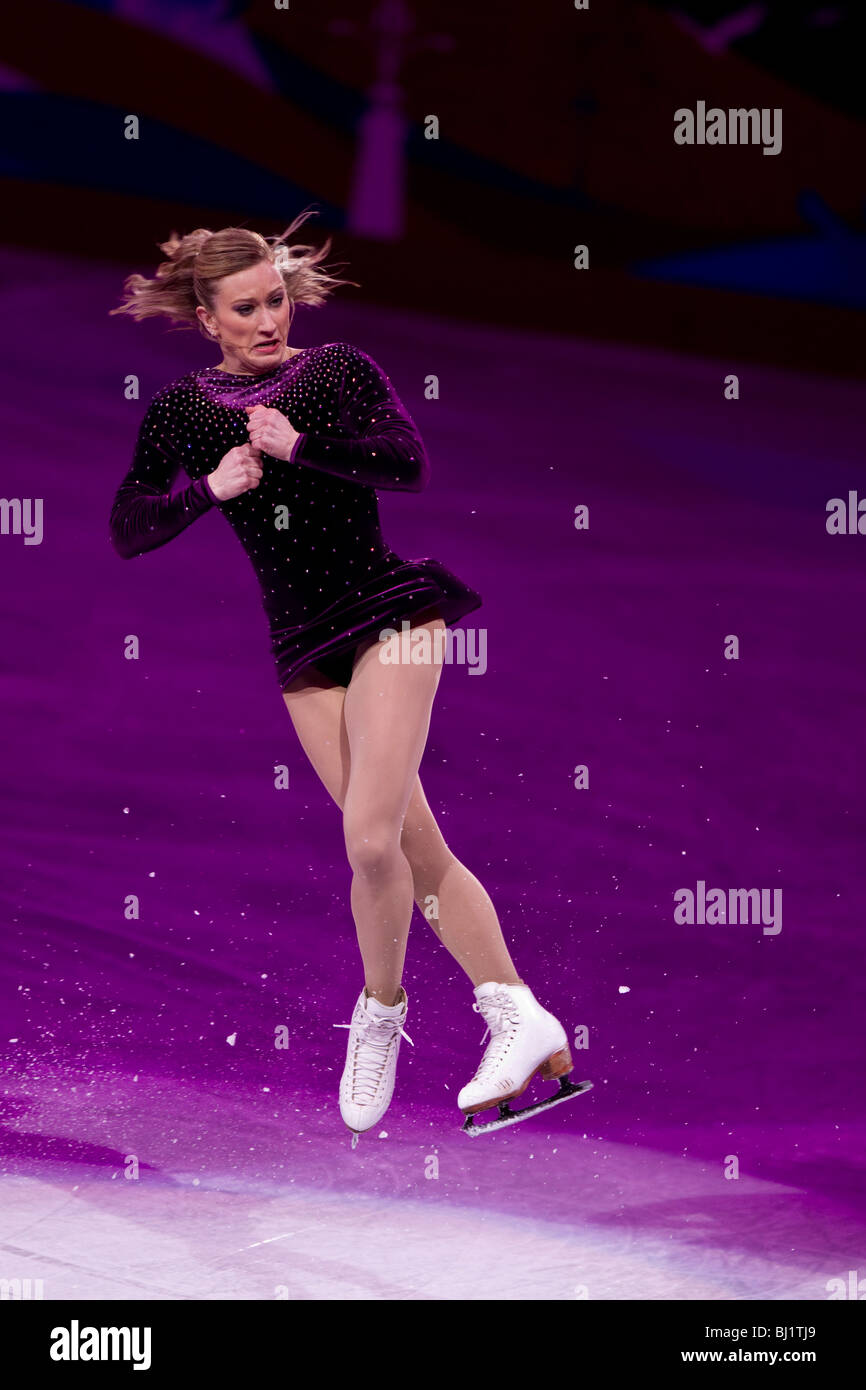 Joannie Rochette (CAN) Onorevoli medaglia di bronzo durante il pattinaggio artistico a Gala il 2010 Giochi Olimpici Invernali Foto Stock