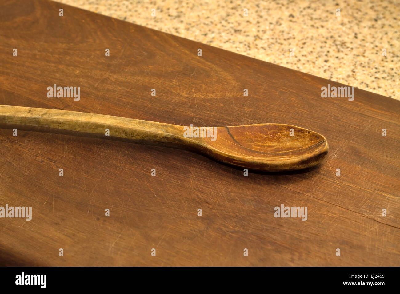 Ben utilizzato il cucchiaio di legno realizzata in legno d'ulivo Foto Stock