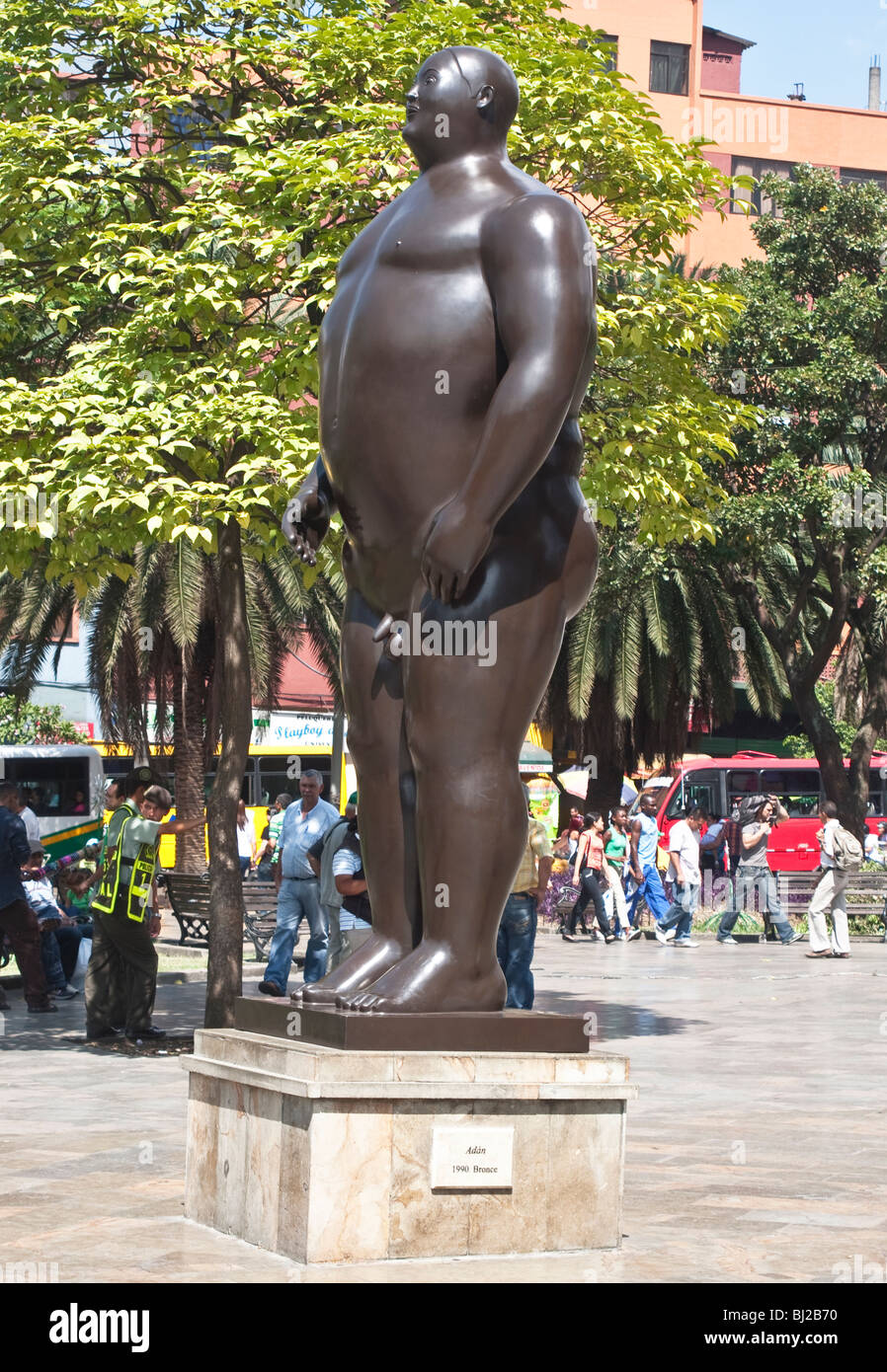 La statuaria in bronzo scolpite da Fernando Botero e si trova nella Plaza Botero, Medellin, Antioquia, Colombia Foto Stock
