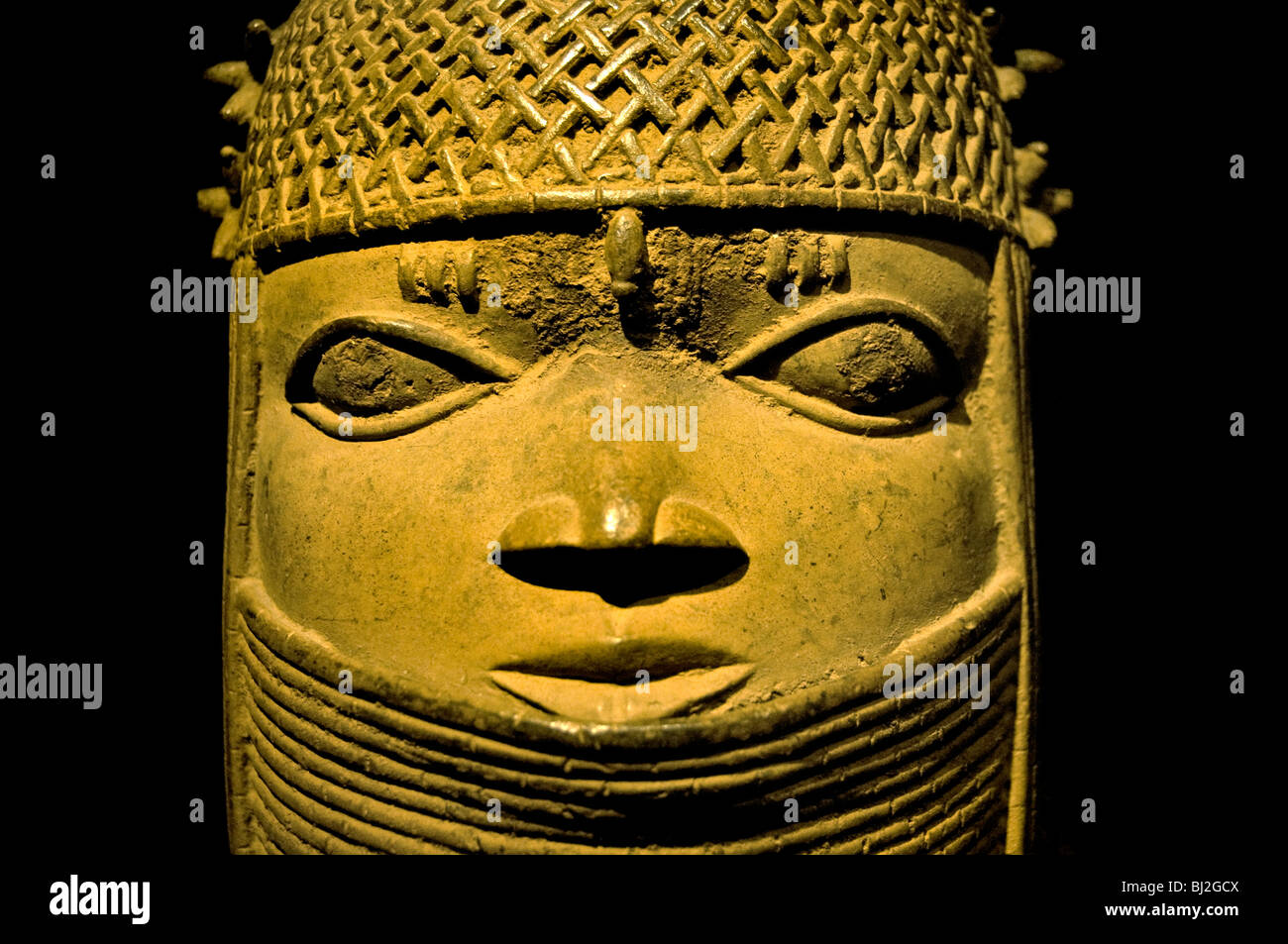 Iyoba Regina madre del XIX secolo Royal Benin Nigeria Guinea Museo Coast Africa Africa ( collare 37 di ammucchiati uno stringhe di Foto Stock