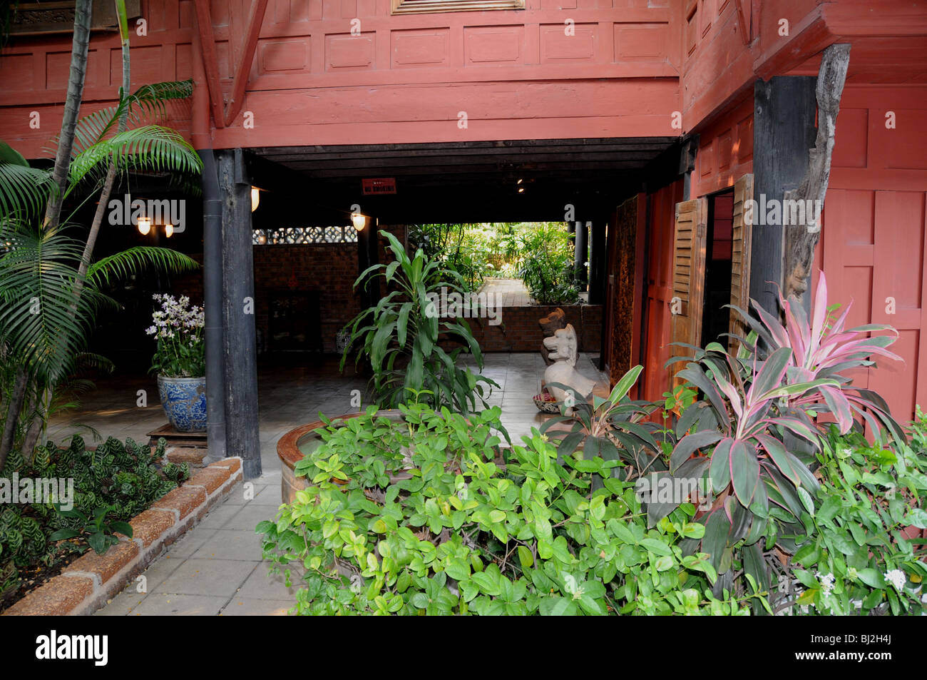 Uno degli edifici di Jim Thompson's house, Bangkok - una raccolta di 6 Tailandesi tradizionali edifici in teak. Foto Stock