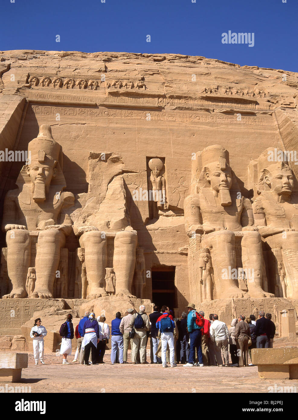 Grande tempio di Ramses II, Abu Simbel, Governatorato di Assuan, Repubblica d'Egitto Foto Stock