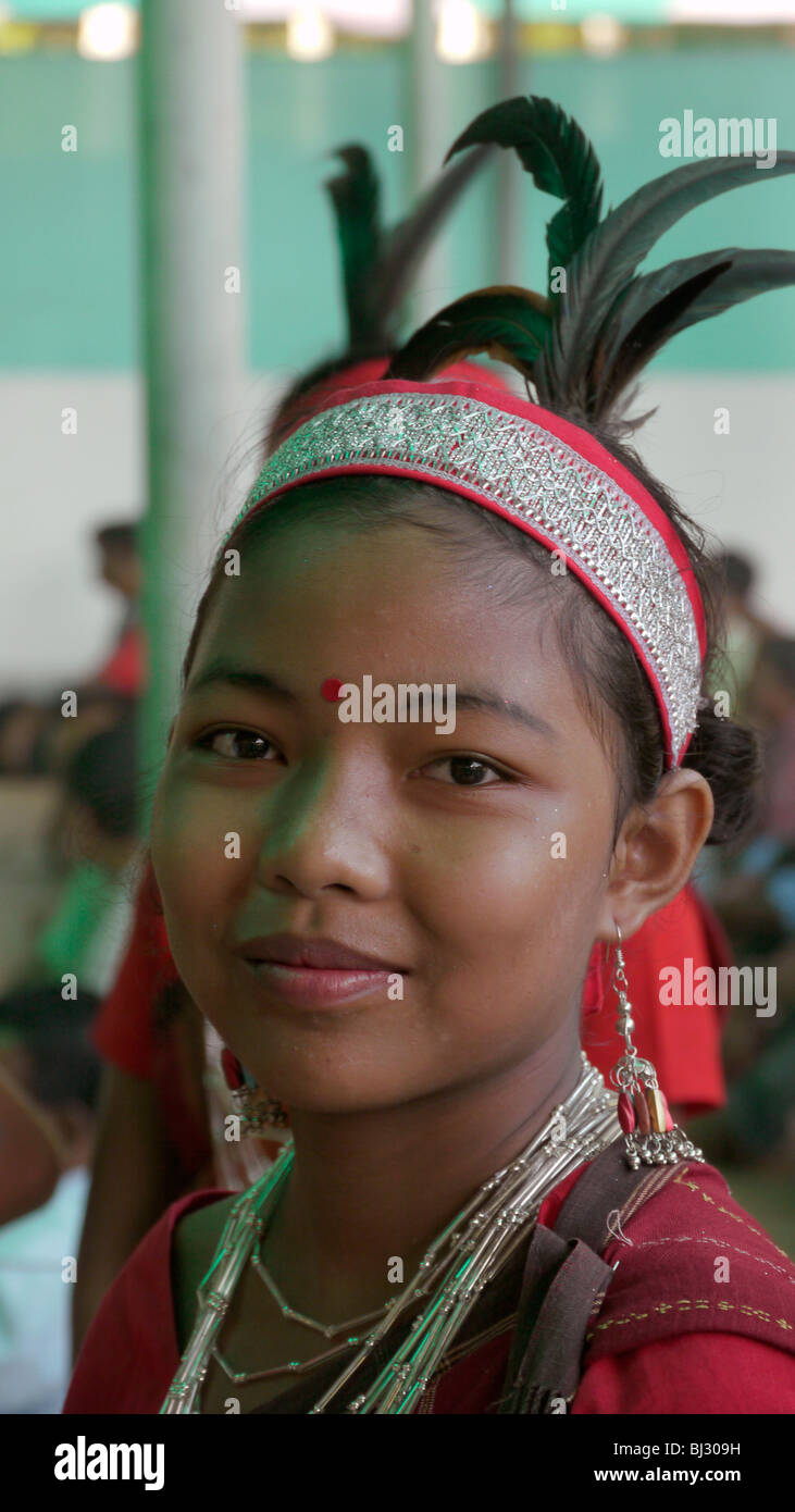 BANGLADESH Fatima Rani pellegrinaggio alla missione Baromari, le danze tribali ragazze. Foto Stock