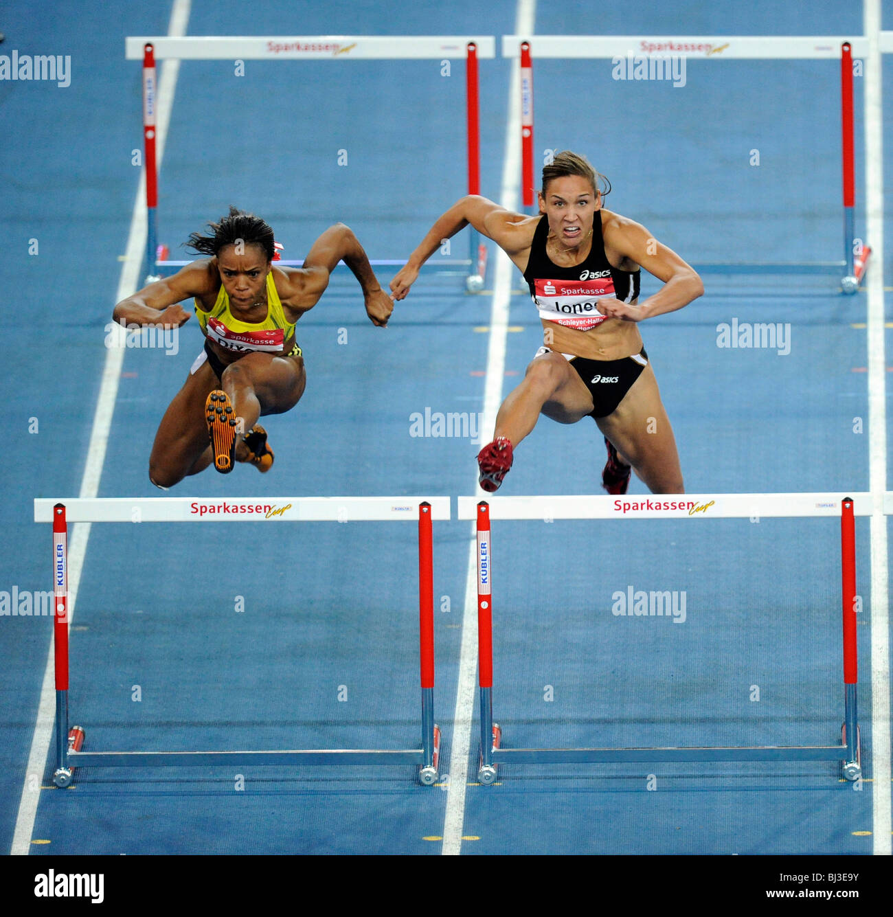 Donna ostacoli, da sinistra a destra: Vonette DIXON MARMELLATA, Lolo Jones USA, Sparkassen-Cup 2010 torneo sportivo, alla Hanns-Martin-Schleyer Foto Stock