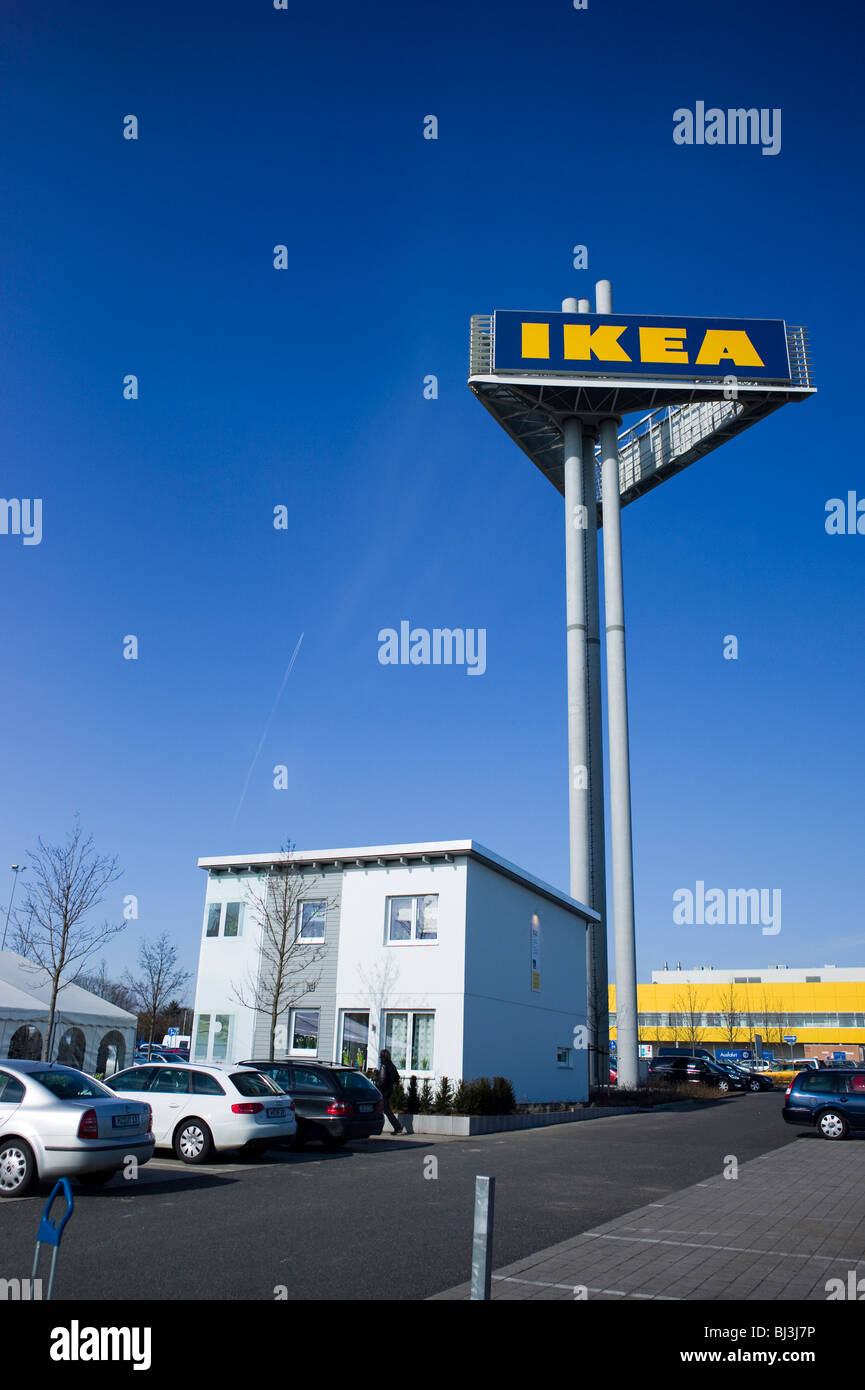 IKEA flat-pack case, Boklok, BoKlok, letteralmente 'live smart', presentazione di sconto case prefabbricate sul sito di Ikea in Hofhe Foto Stock