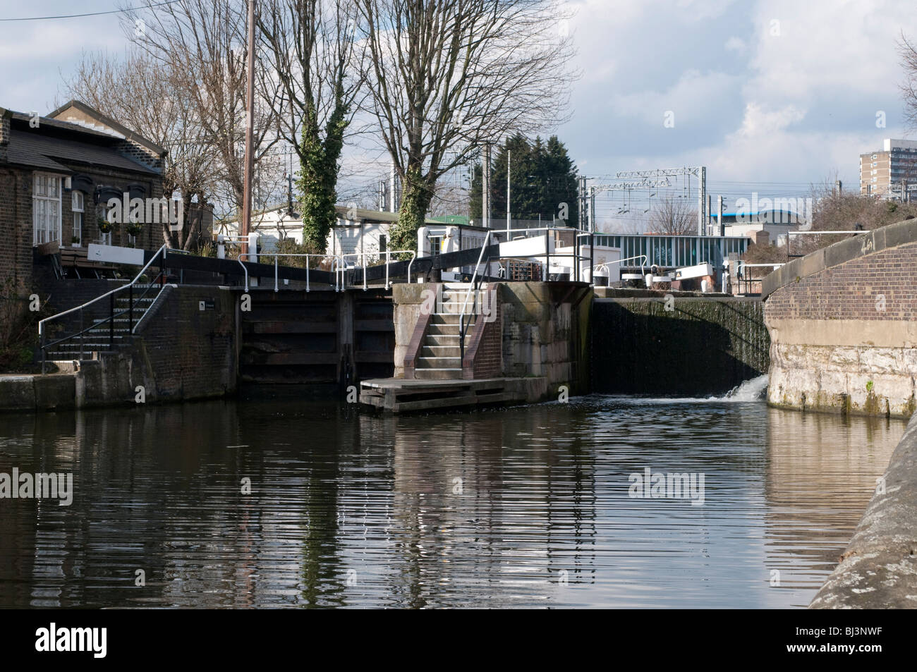 St Pancras Lock sul Regents Canal, Kings Cross, London, Regno Unito Foto Stock