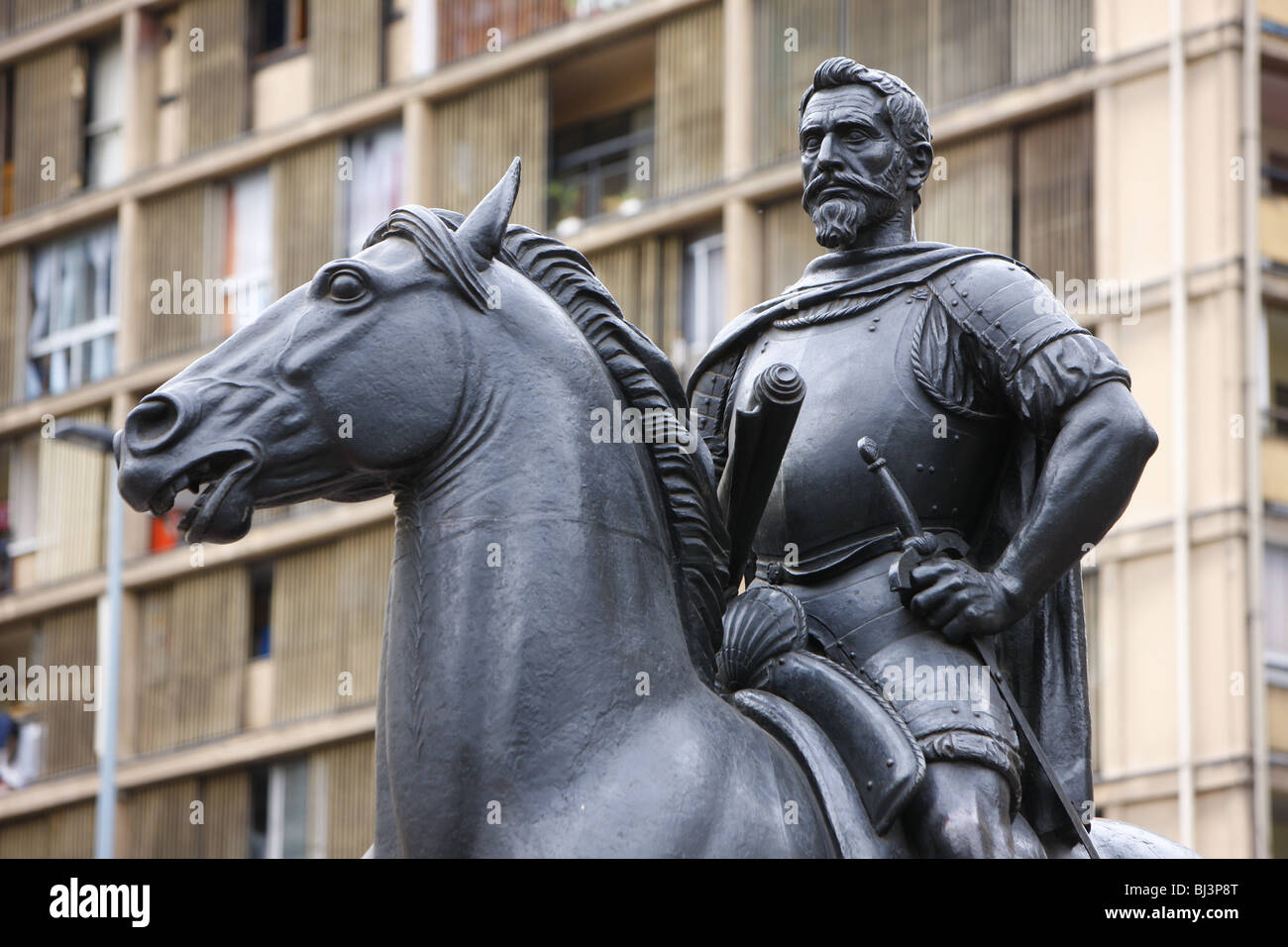 Statua equestre del conquistador Pedro de Valdivia, Plaza de Armas, Santiago del Cile, Cile, Sud America Foto Stock