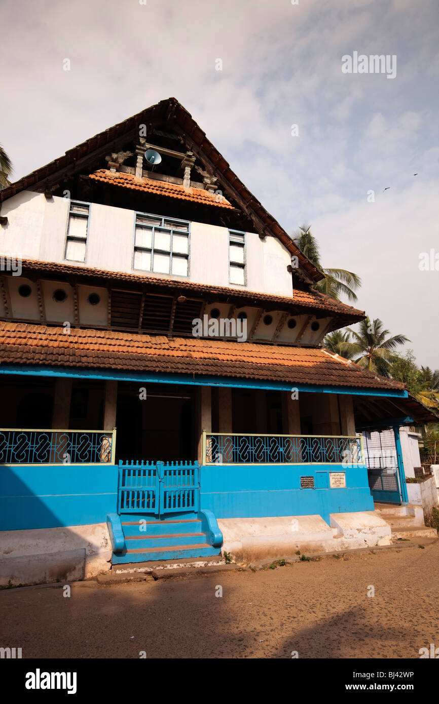 India Kerala, Calicut, Kozhikode, Kuttichira, Halwa Bazaar, vecchia moschea in legno Foto Stock