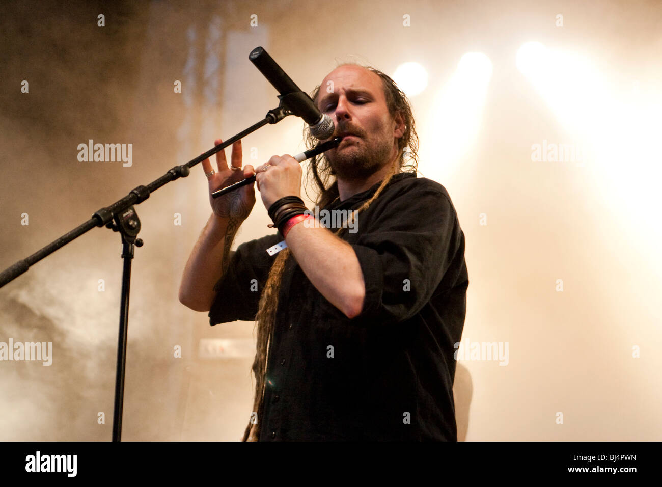 Christian Glanzmann, cantante e frontman della Swiss pagan metal band Eluveitie live presso il Festival Rocksound in Huttwil, Ber Foto Stock