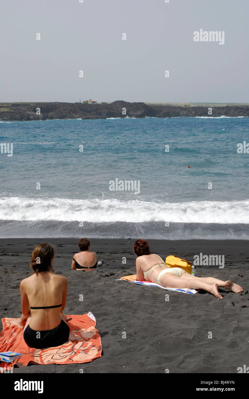Spagna Isole Canarie Tenerife costa nord vicino a Icod de los Vinos, San Marcos, spiaggia nera Foto Stock