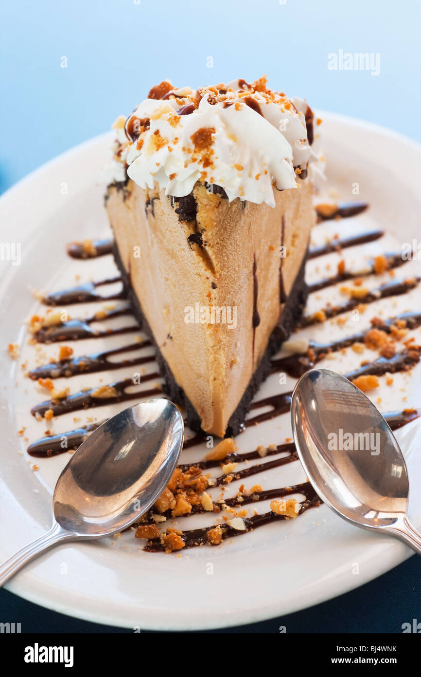 Noce macadamia torta di fango, Boathouse a Hendry's Beach, Santa Barbara, California, Stati Uniti d'America Foto Stock