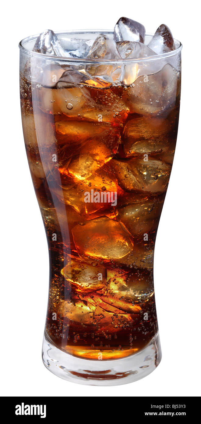 Bicchiere di cola con cubetti di ghiaccio Foto Stock