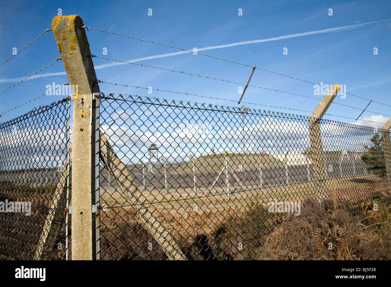 Protezione del perimetro della recinzione ex USAF Woodbridge, Suffolk, Inghilterra Foto Stock