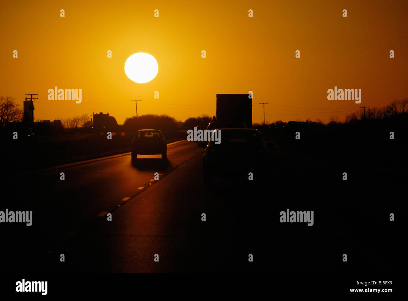 I driver il punto di vista che viaggiano a fine giornata Foto Stock