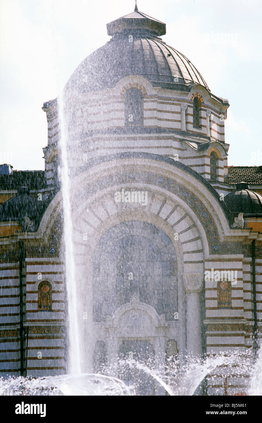 Sofia, Bulgaria, Settembre 2008 -- il pubblico di Sofia Bagni Minerali sono un punto di riferimento nel centro di Sofia, Bulgaria. Foto Stock