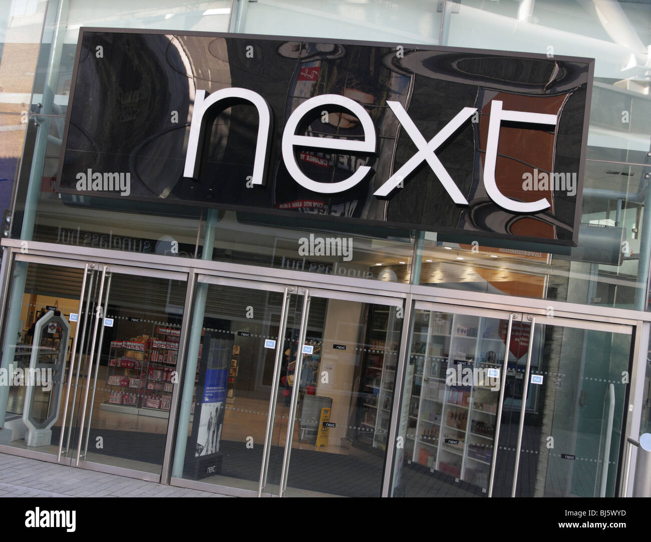 Prossimo rivenditore di abbigliamento, Bull Ring Birmingham, Gran Bretagna, 2010 Foto Stock