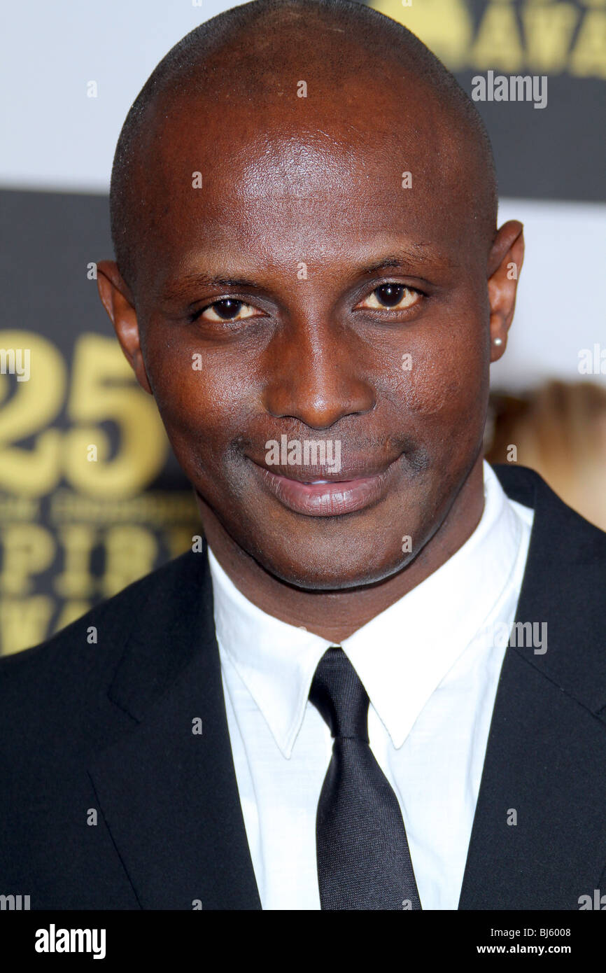 SOULEYMANE SY SAVANE 25TH FILM INDEPENDENT SPIRIT AWARDS DOWNTOWN LOS ANGELES CA USA 05 Marzo 2010 Foto Stock