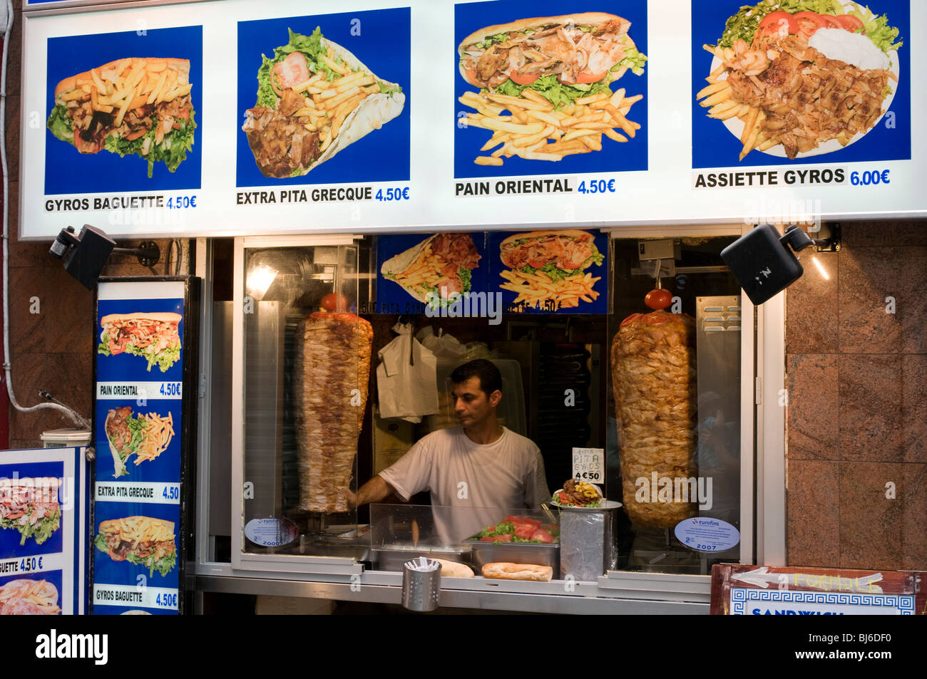 Il greco di fast food, rue Saint-Severin, Quartier Latin, Paris, Francia. Foto Stock