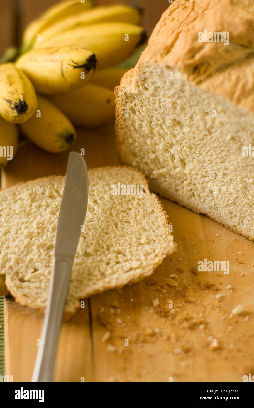 Home-banana cotta con pane e banane - still life Foto Stock