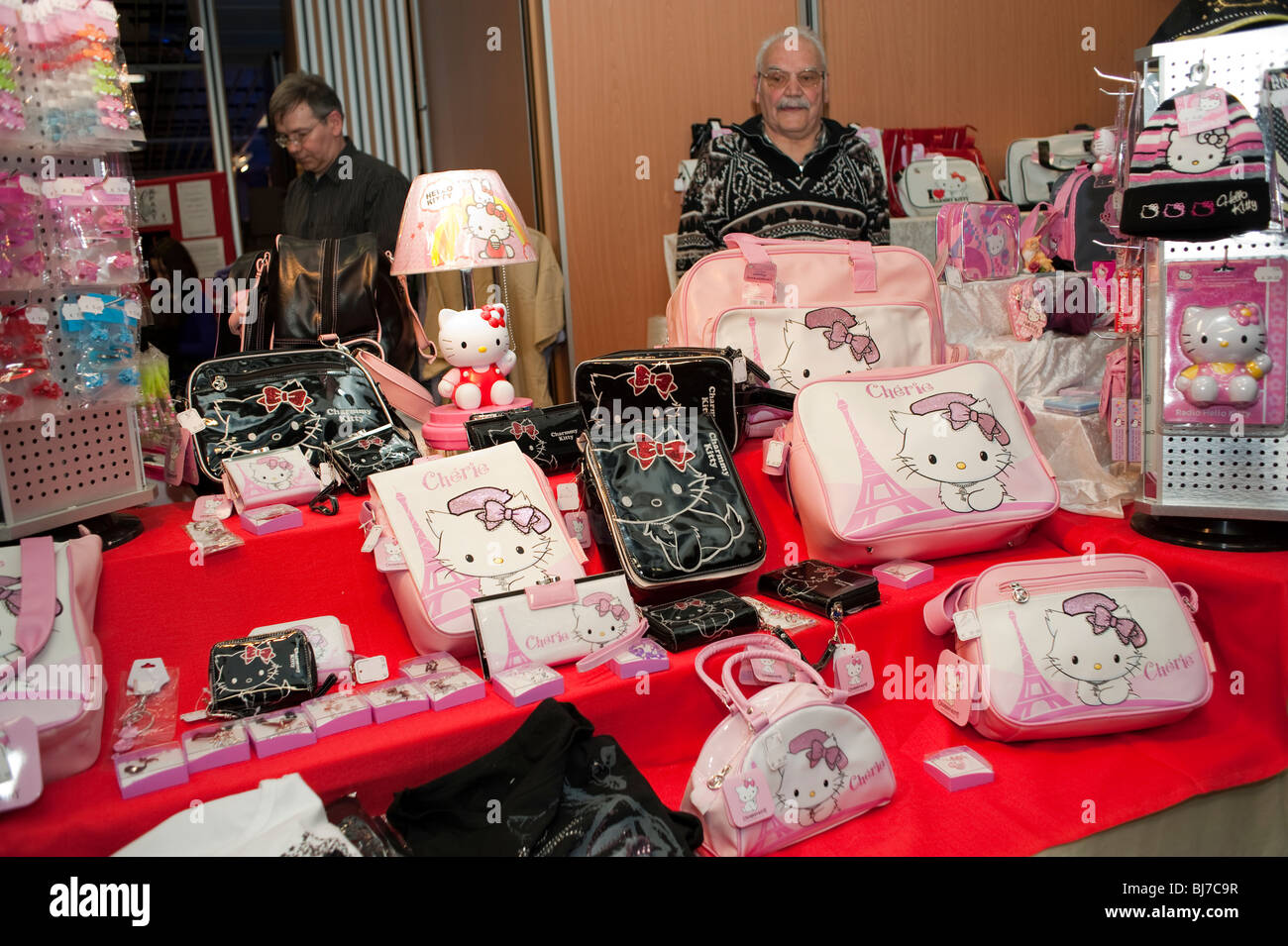 Parigi, Francia, Francese Pedigree Cat Show, Trade Show, "Hello Kitty' di vendita di merce in vendita Foto Stock