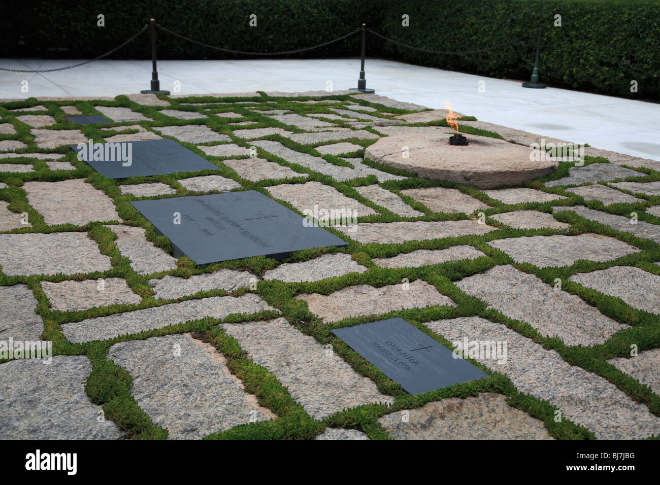 La fiamma eterna, Kennedy recinto, il Cimitero Nazionale di Arlington Arlington, Virginia, Stati Uniti d'America, America del Nord Foto Stock