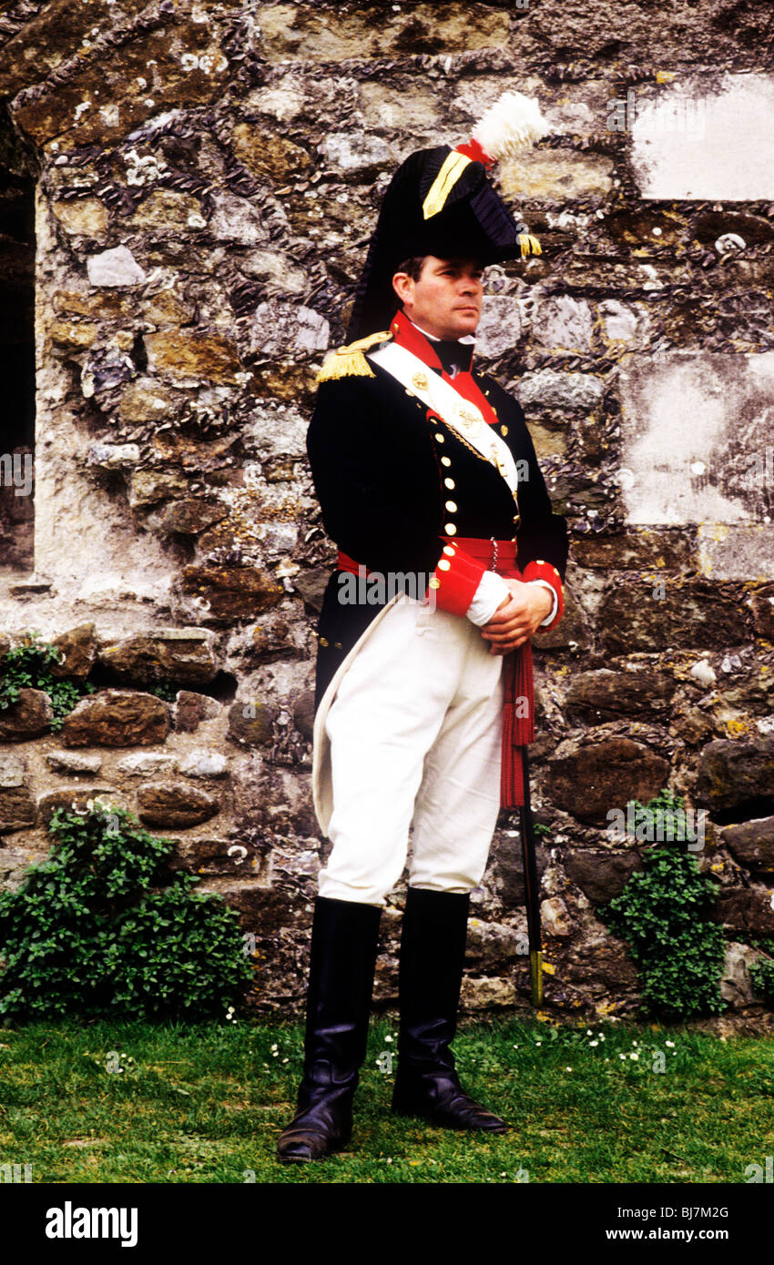 Officer di reggimento britannico di piede 1815 rievocazione storica English Storia britannica esercito di soldati sodier costumi costume Foto Stock